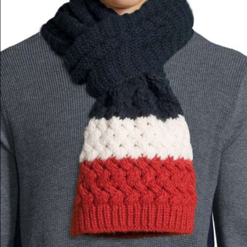 New Moncler cashmere ribbed-knit scarf